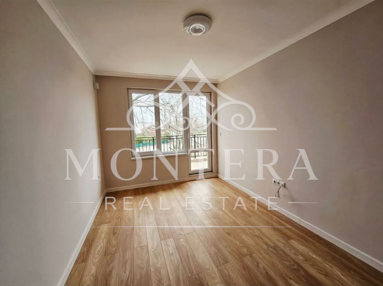 Продава КЪЩА, гр. Варна, м-т Горна Трака, снимка 2 - Къщи - 53971382