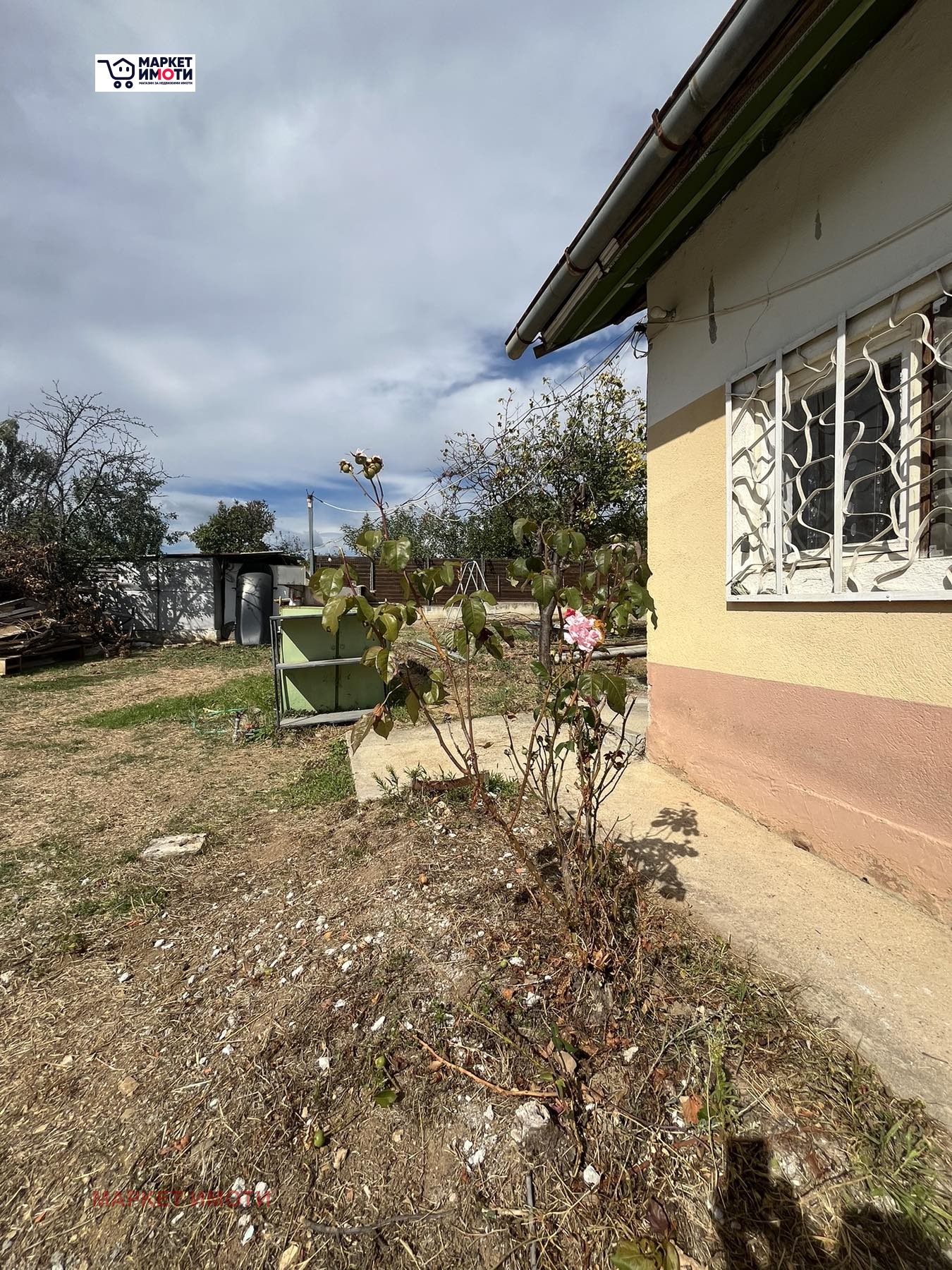Продава ВИЛА, с. Колена, област Стара Загора