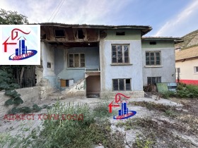 Hus Troitsa, region Shumen 1