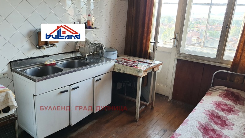 Продава 3-СТАЕН, гр. Дупница, област Кюстендил, снимка 3 - Aпартаменти - 46927320