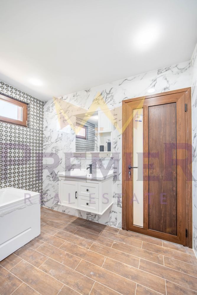 Na sprzedaż  Dom Warna , m-t Perczemlijata , 170 mkw | 81721555 - obraz [8]