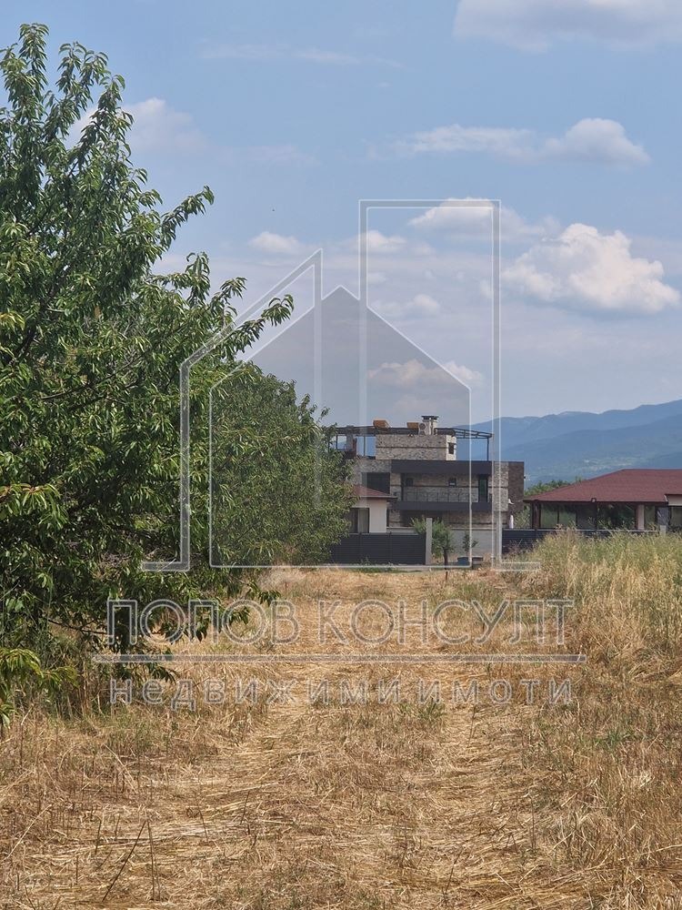 Продава ПАРЦЕЛ, с. Брестник, област Пловдив