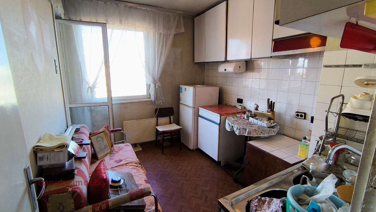 Продава 3-СТАЕН, гр. Русе, Широк център, снимка 8 - Апартаменти - 55001180