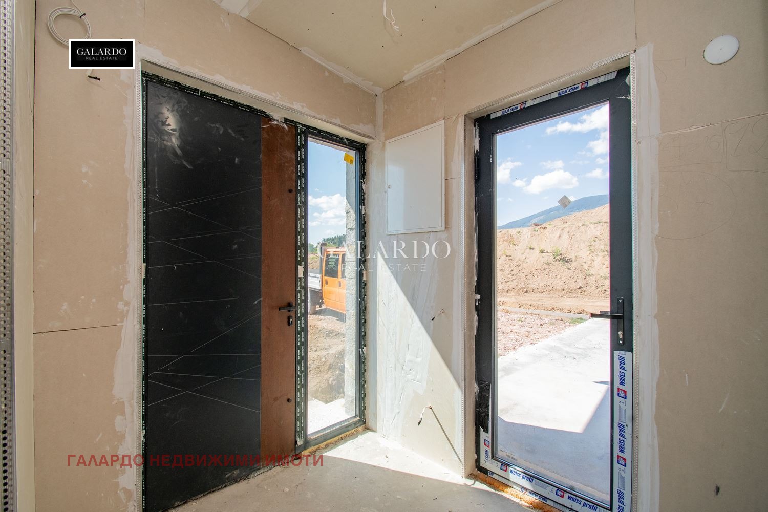 Продава КЪЩА, гр. София, с. Бистрица, снимка 14 - Къщи - 55808967