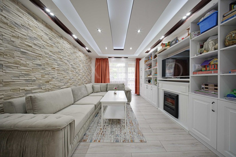 Продава 3-СТАЕН, гр. София, Света Троица, снимка 4 - Апартаменти - 52661113