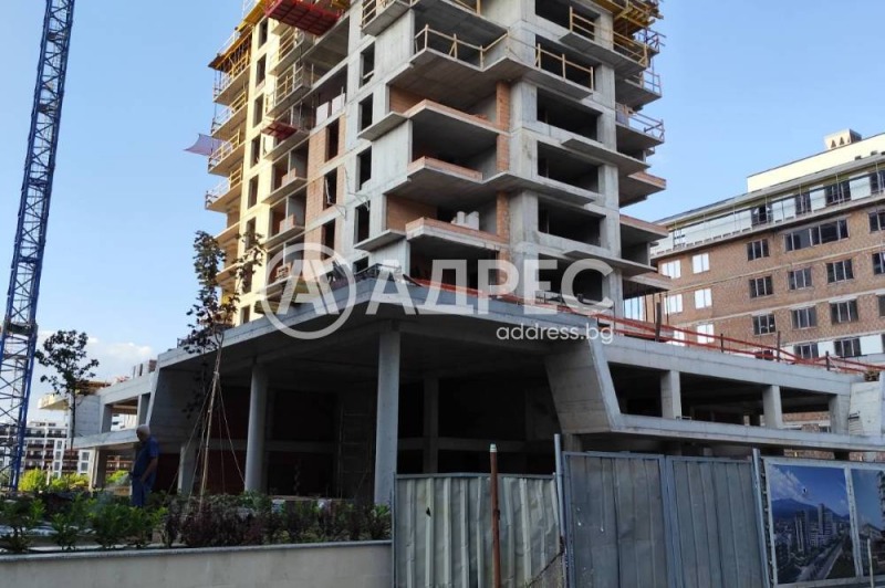 À venda  Mais de 3 quartos Sofia , Krastova vada , 214 m² | 85652173