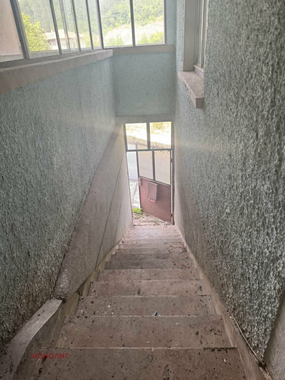 Продава КЪЩА, гр. Габрово, Хаджицонев мост, снимка 2 - Къщи - 55558708