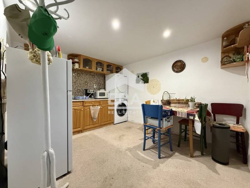 Продава КЪЩА, с. Веринско, област София област, снимка 9 - Къщи - 52774960