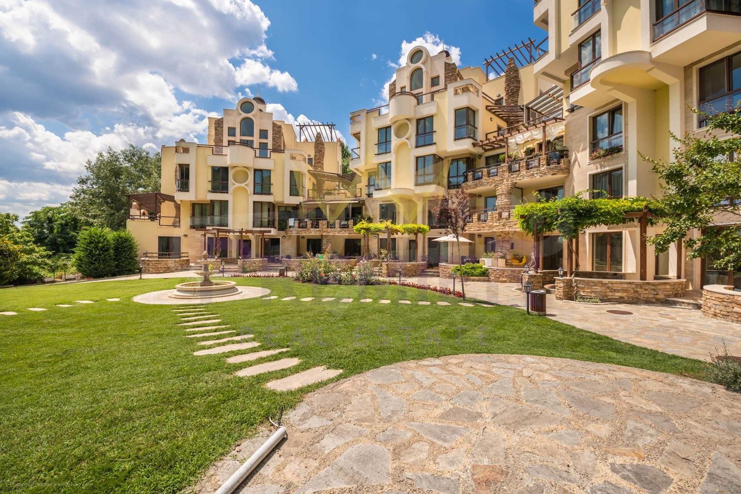 Продава 3-СТАЕН, гр. Варна, Бриз, снимка 13 - Апартаменти - 54201170