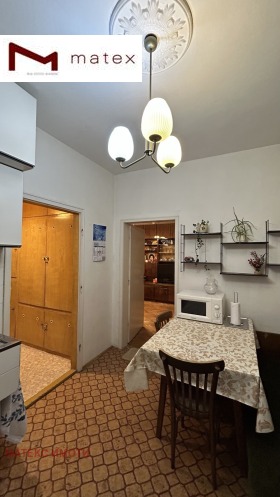 2 Schlafzimmer Tschajka, Warna 7