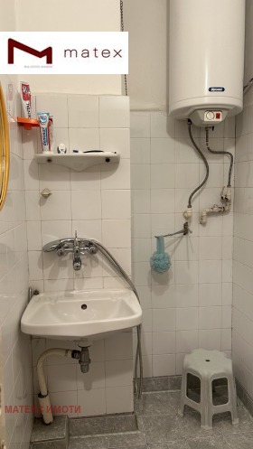 2 Schlafzimmer Tschajka, Warna 15