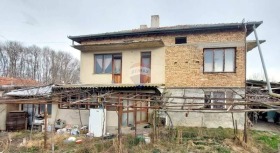 Продажба на имоти в с. Горен чифлик, област Варна - изображение 4 