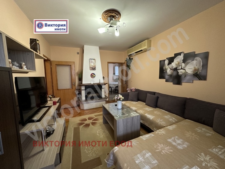 Продава МНОГОСТАЕН, гр. Велико Търново, Зона Б, снимка 2 - Апартаменти - 48704836
