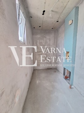 Maisonette Asparuhowo, Warna 16