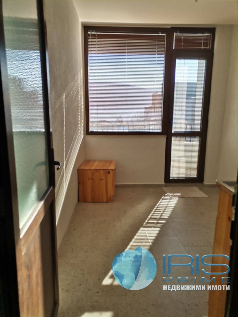 Продава 1-СТАЕН, гр. Шумен, Болницата, снимка 2 - Апартаменти - 52814243