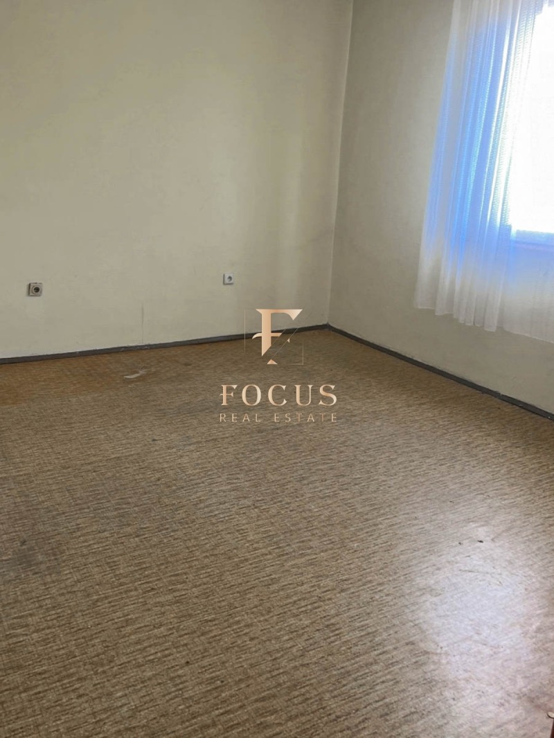 For Sale  3+ bedroom Plovdiv , Izgrev , 94 sq.m | 88963649 - image [2]