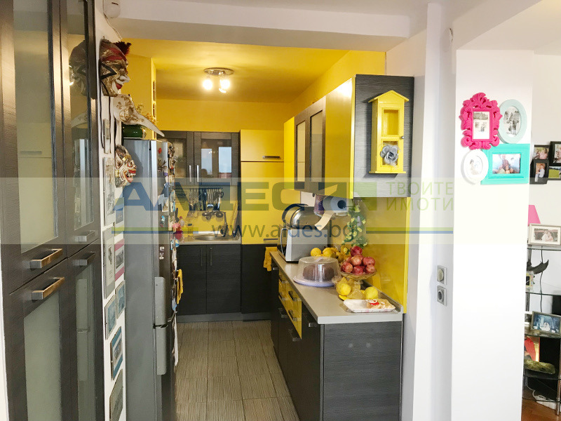De vânzare  2 dormitoare Sofia , Mladost 3 , 79 mp | 90129483