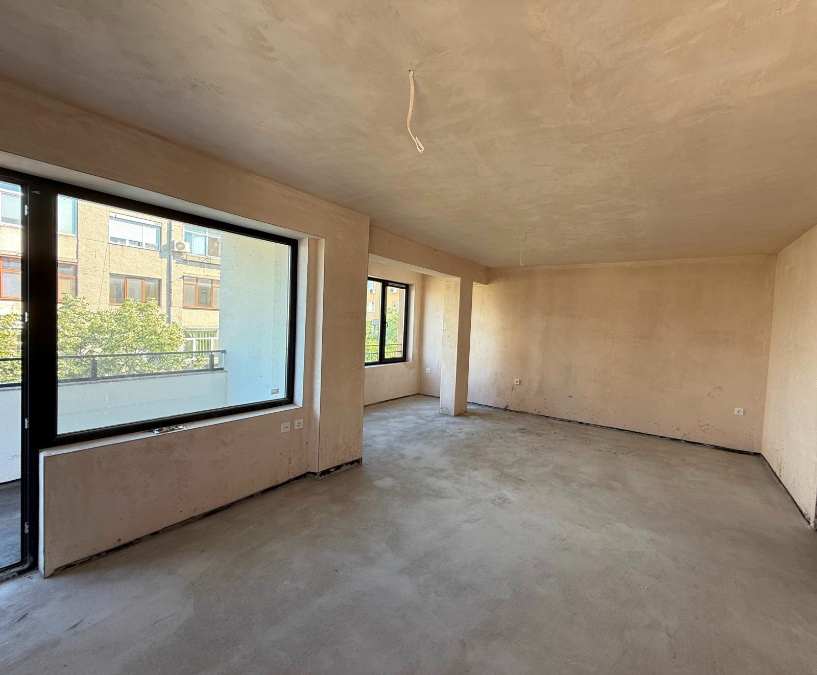 Продава 3-СТАЕН, гр. Търговище, Вароша, снимка 2 - Апартаменти - 54975591