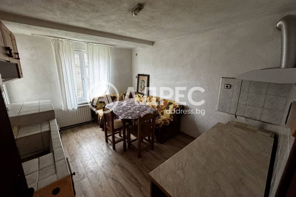 Продава КЪЩА, с. Студена, област Перник, снимка 11 - Къщи - 54204311