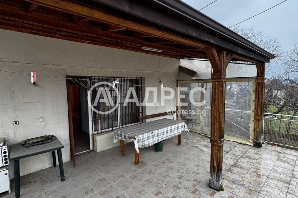 Продава КЪЩА, с. Студена, област Перник, снимка 5 - Къщи - 54204311