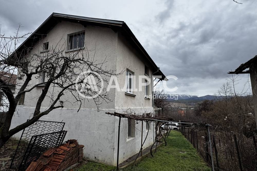 Продава КЪЩА, с. Студена, област Перник, снимка 3 - Къщи - 54204311