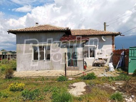 Продава къща област Пловдив с. Борец - [1] 
