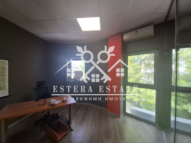 Na prodej  Kancelář Šumen , Centar , 37 m2 | 57203140