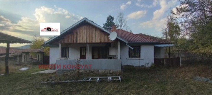 Продава  Къща област Велико Търново , гр. Елена , 100 кв.м | 75001742