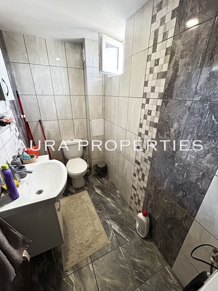 Продава КЪЩА, гр. Разград, Освобождение, снимка 14 - Къщи - 54352154