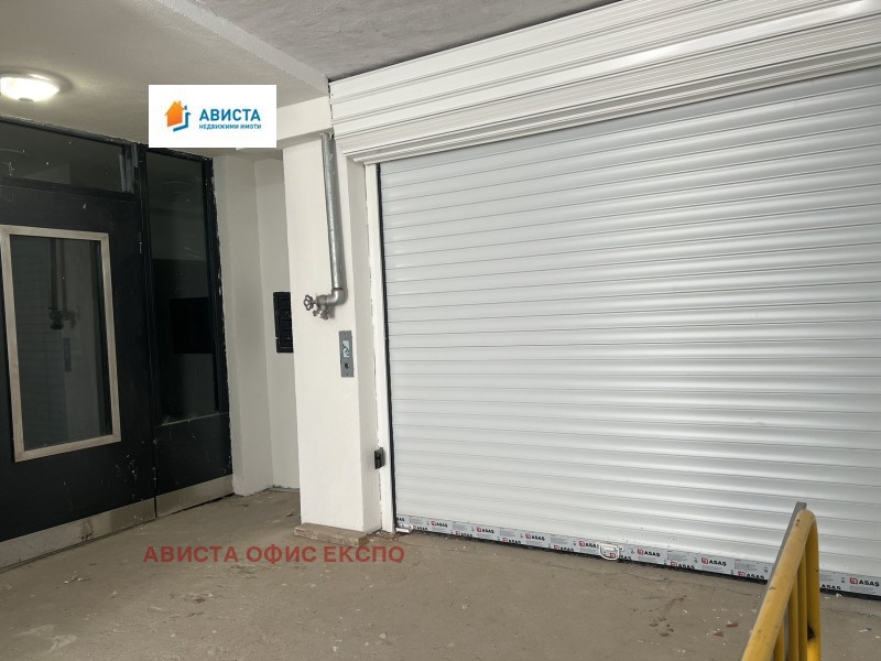 Продава ГАРАЖ, ПАРКОМЯСТО, гр. София, Банишора, снимка 3 - Гаражи и паркоместа - 52533168