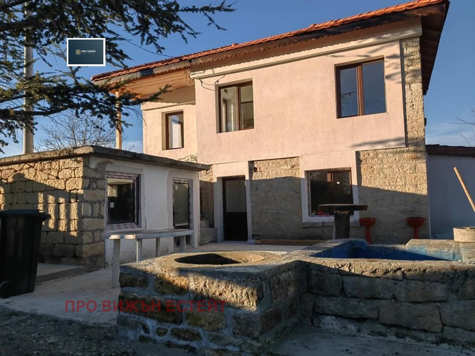 Продава КЪЩА, с. Манастир, област Варна, снимка 4 - Къщи - 54302363