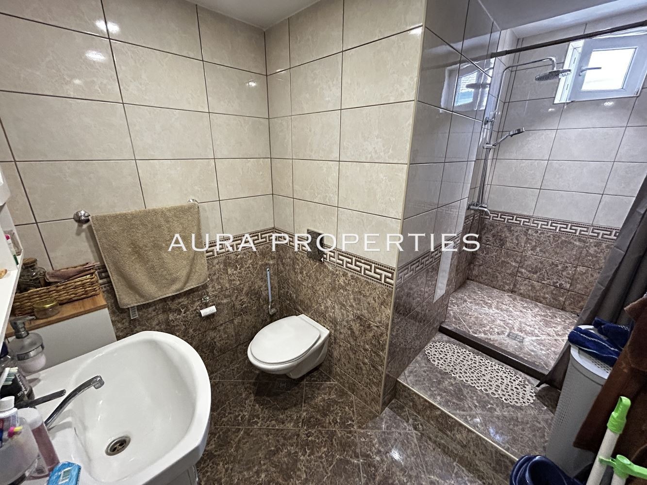 Продава КЪЩА, гр. Разград, Освобождение, снимка 17 - Къщи - 54352154