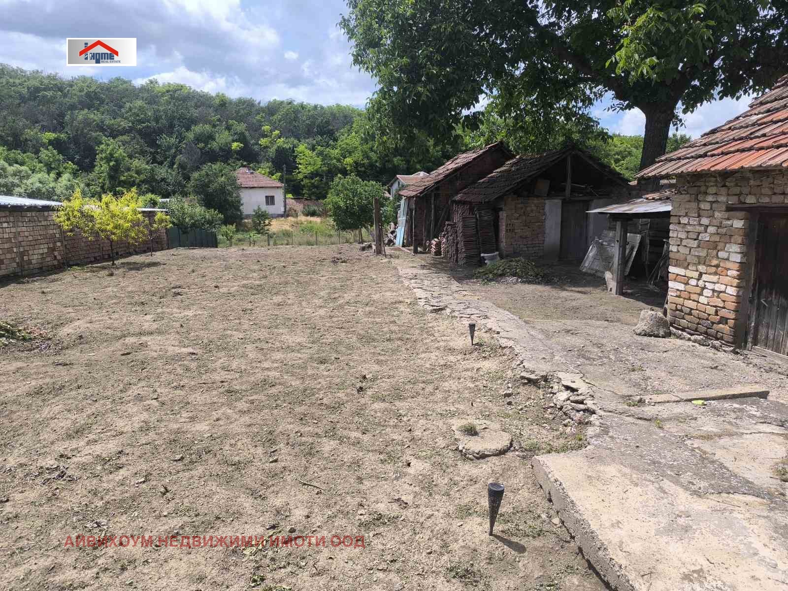 Продава КЪЩА, с. Ореховица, област Плевен, снимка 4 - Къщи - 54911223