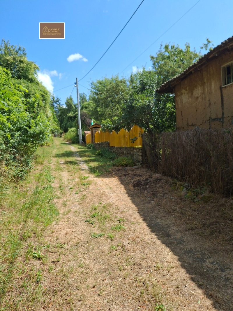 Продава  Парцел област Перник , с. Горна Диканя , 1375 кв.м | 79891506 - изображение [2]