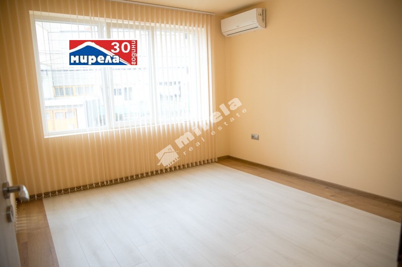 Продава  4-стаен град Велико Търново , Акация , 160 кв.м | 68667178 - изображение [14]