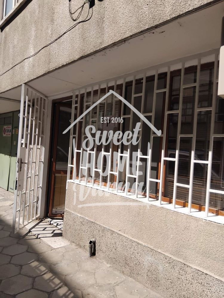 Продава ОФИС, гр. Варна, Лятно кино Тракия