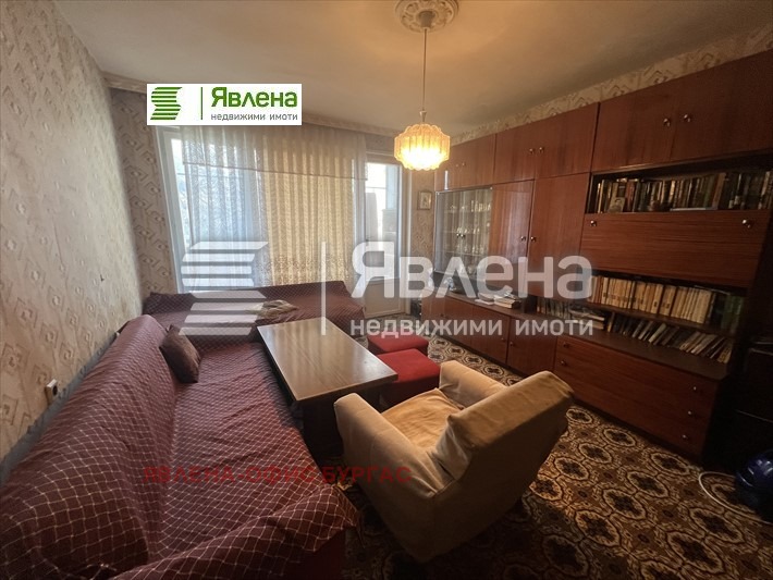 Продава 3-СТАЕН, гр. Бургас, Лазур, снимка 3 - Aпартаменти - 49320237