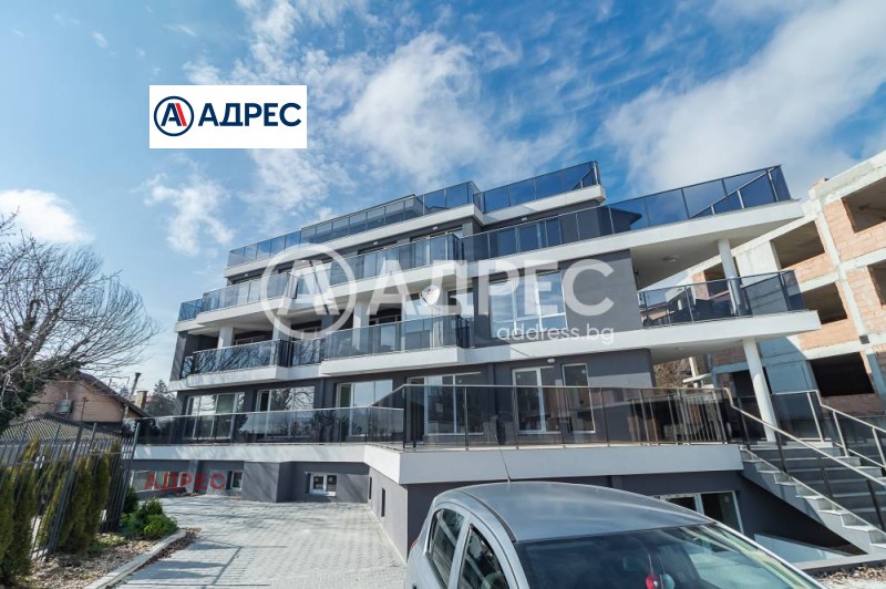 À venda  2 quartos Varna , m-t Dolna Traka , 198 m² | 68895494 - imagem [2]