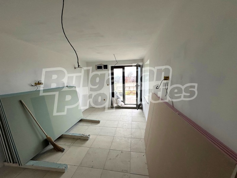 Продава КЪЩА, с. Неофит Рилски, област Варна, снимка 13 - Къщи - 52724409