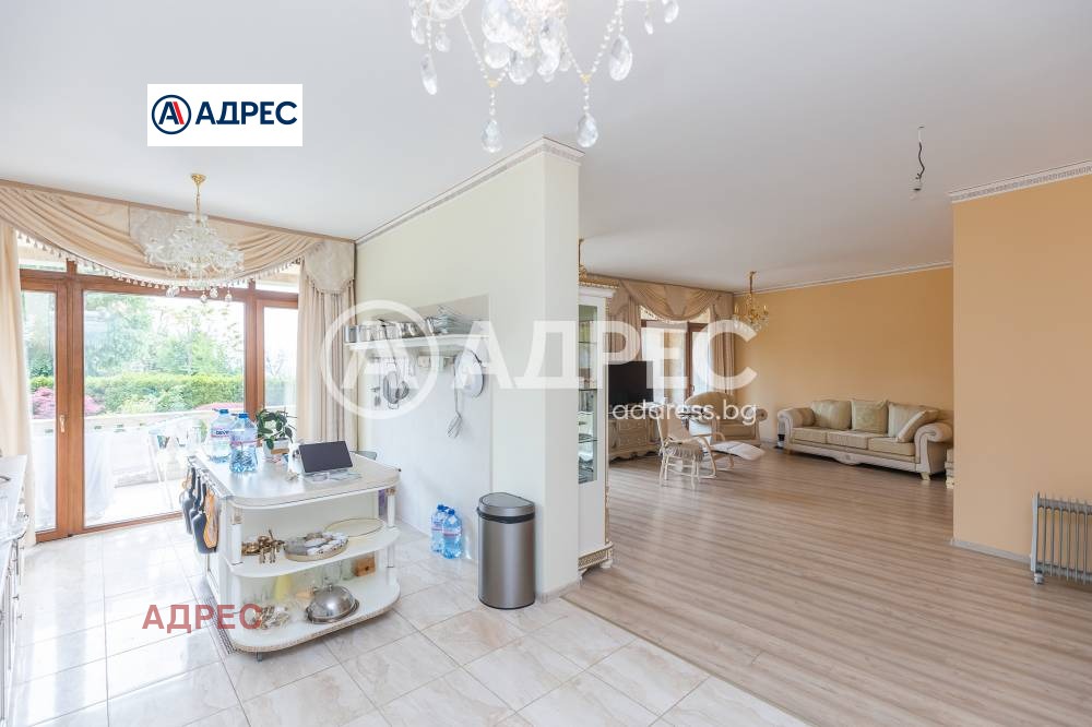 Продава МНОГОСТАЕН, гр. Варна, м-т Салтанат, снимка 5 - Апартаменти - 55394324