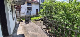 House Teteven, region Lovech 8