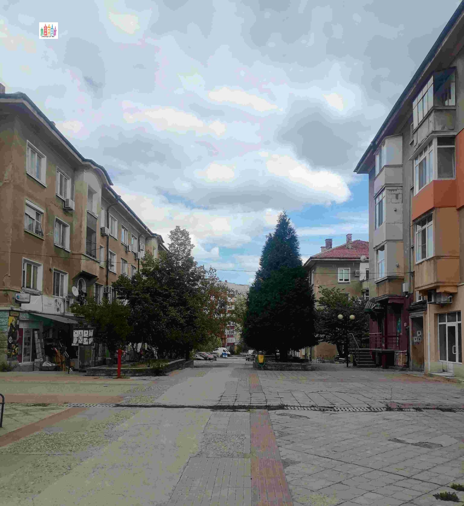 Продава 3-СТАЕН, гр. Бобов дол, област Кюстендил