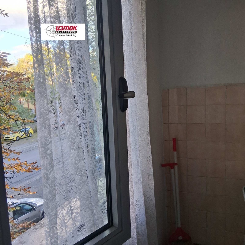 Продава 2-СТАЕН, гр. София, Толстой, снимка 2 - Апартаменти - 52221506