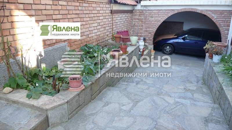 Продава 3-СТАЕН, гр. Кърджали, Резбарци, снимка 13 - Aпартаменти - 49320691