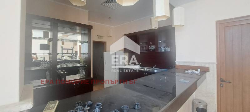 Продава  Заведение, област Бургас, гр. Свети Влас •  368 066 EUR • ID 72896412 — holmes.bg - [1] 