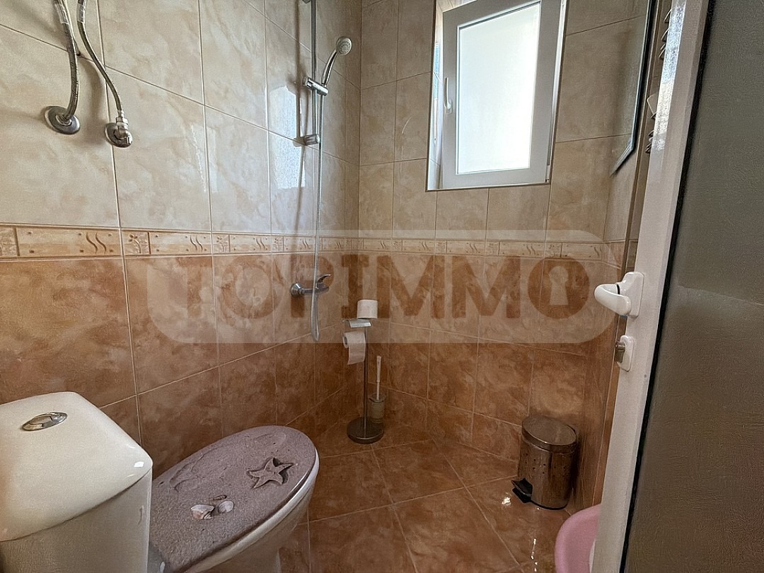 Продава ЕТАЖ ОТ КЪЩА, гр. Каварна, област Добрич, снимка 8 - Етаж от къща - 55900087
