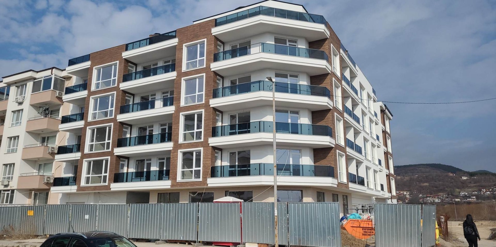 Продава ГАРАЖ, ПАРКОМЯСТО, гр. Кърджали, Възрожденци, снимка 2 - Гаражи и паркоместа - 36757090