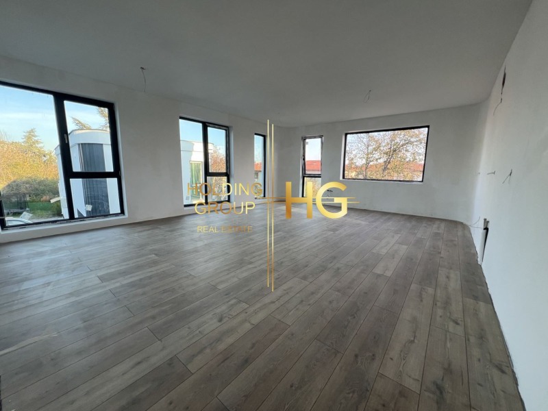 Продава  3-стаен, град Варна, м-т Долна Трака •  220 000 EUR • ID 13134240 — holmes.bg - [1] 