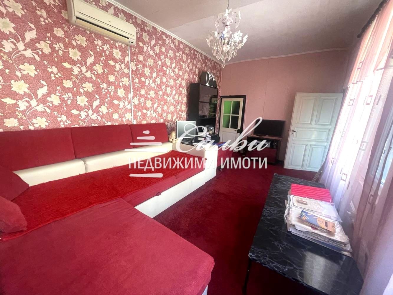 Продава ЕТАЖ ОТ КЪЩА, гр. Шумен, Център, снимка 2 - Етаж от къща - 52602464