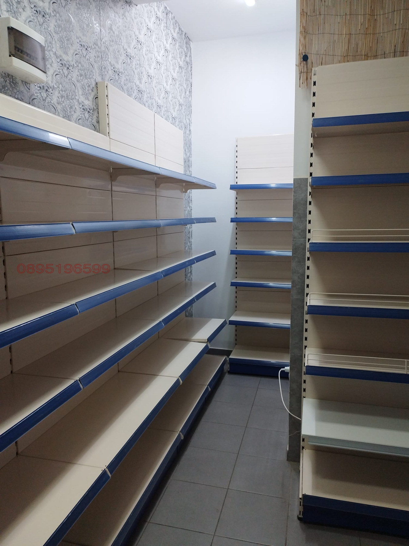 Продава МАГАЗИН, гр. Бургас, област Бургас, снимка 10 - Магазини - 54174402